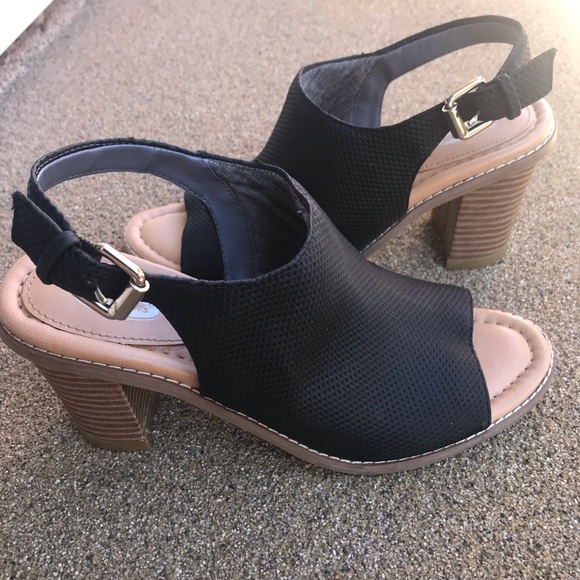 dr scholl's block heel sandal